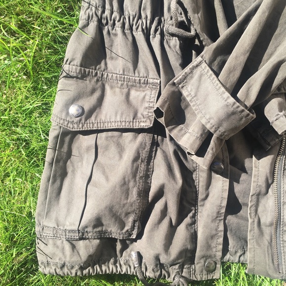 GREEN JACKET🦋🌈☂️💞 - Picture 7 of 7